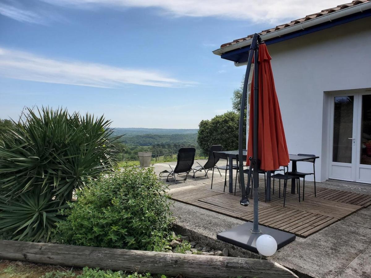 Family Home With Pool Saint-Lon-Les-Mines Exteriör bild